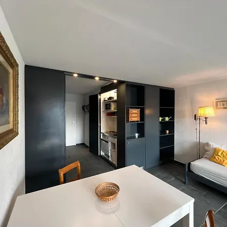Etrier Sunshine Apartment *